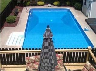 262 Rockway Dr, Rochester, NY 14612