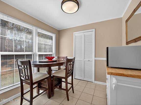 5th image of 1546 DOLPHIN Court
