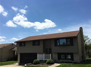 1122 Huston Dr, West Mifflin, PA 15122