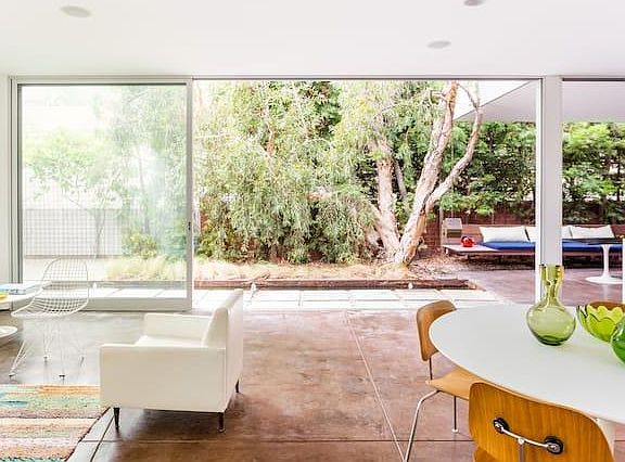 2nd image of 653 1/2 Milwood Ave