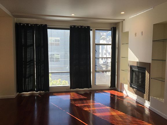 4th image of 37 Diamond St #1