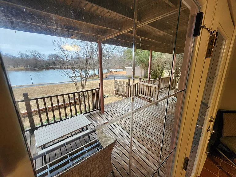 8220 Hunters Creek Dr — Photo 34