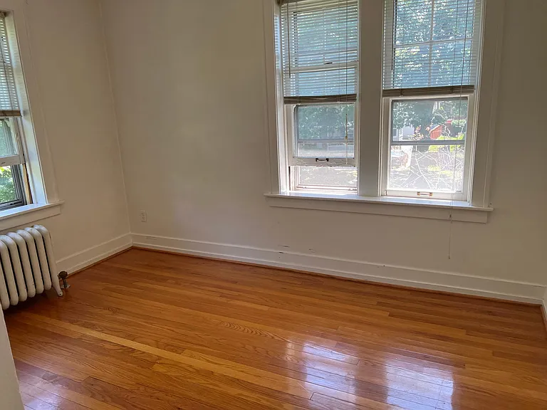 50 Lincoln Ave #1S — Photo 7