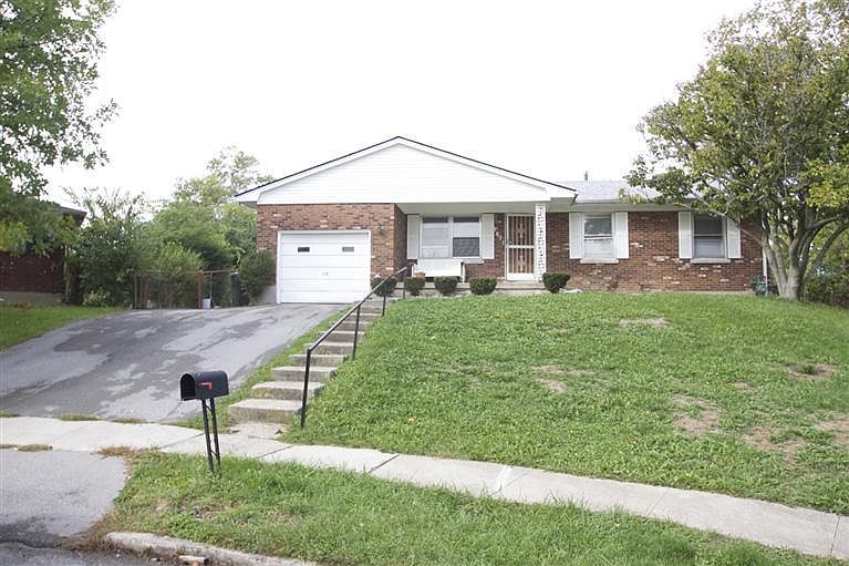 1st image of 1831 Barksdale Dr