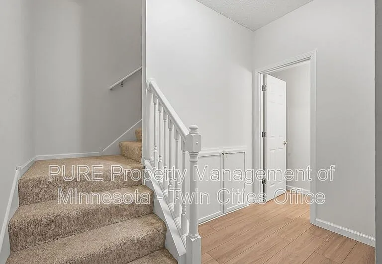 1877 111th Ave NE — Photo 15