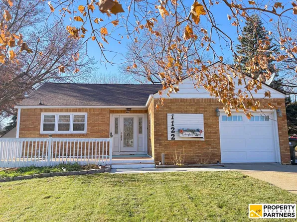 1122 Douglas St, Wayne, NE 68787