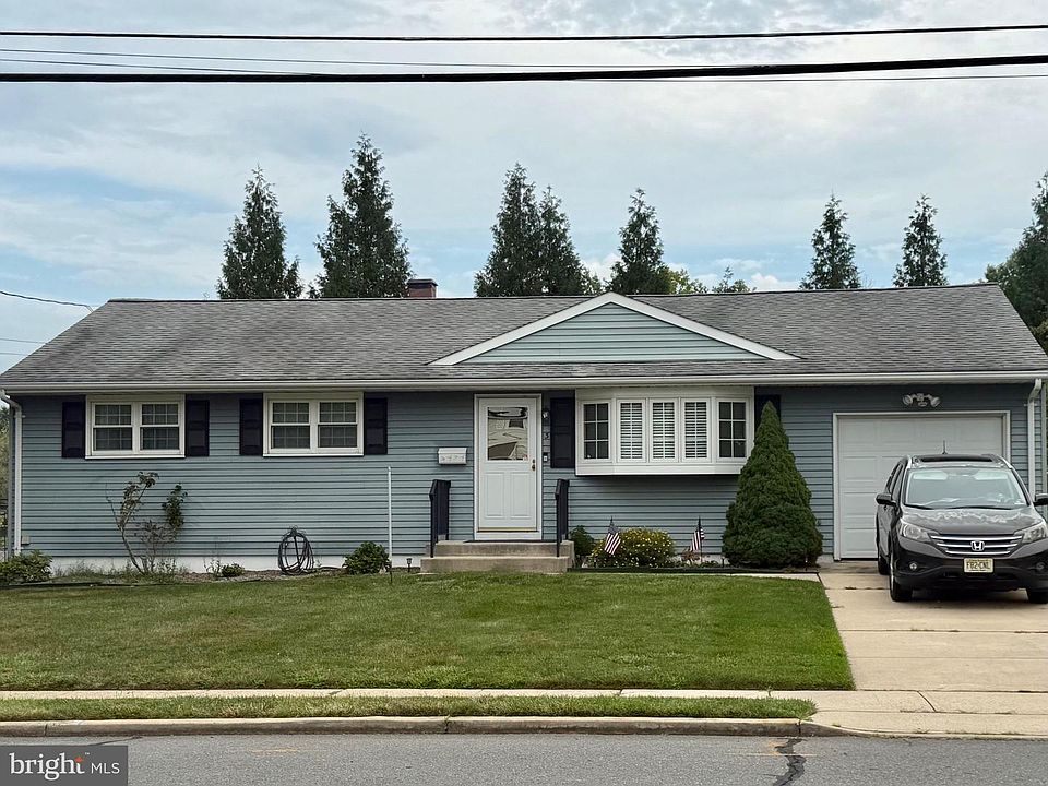 1st image of 3 Shell Flower Ln