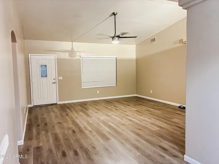 9105 W Raven Dr — Photo 4