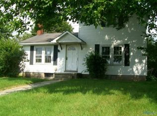 7122 Reynolds Rd, Wayne, OH 43466