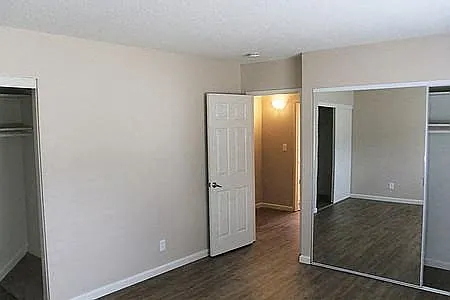 Deodar Townhomes — Photo 21