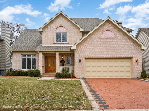 359 Gilbert Dr, Wood Dale, IL 60191
