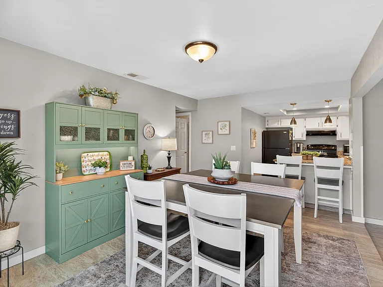 N Morgan Pl — Photo 8