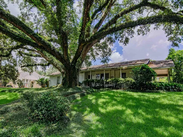 2593 E Lakeshore Dr, Baton Rouge, LA 70808