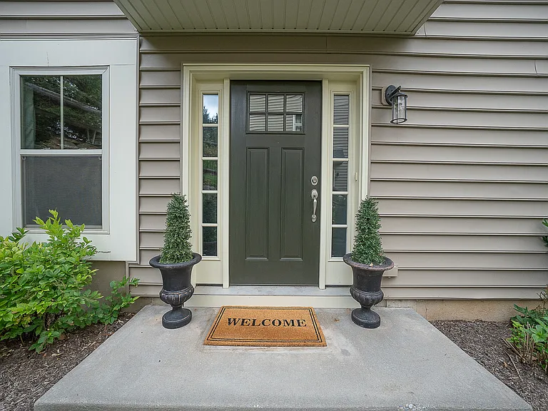 9 Treyburn Dr — Photo 3
