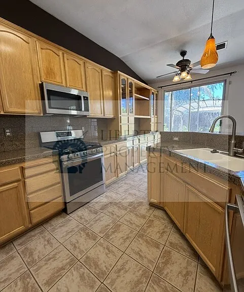 9972 River View Cir — Photo 7