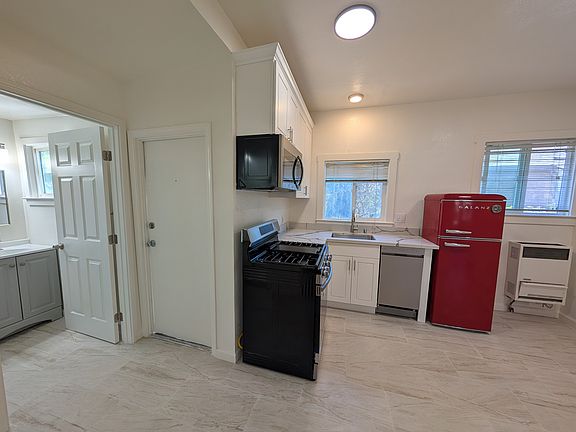 4th image of 1205 Peralta Ave #4