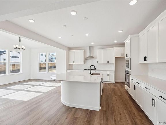 7th image of this home