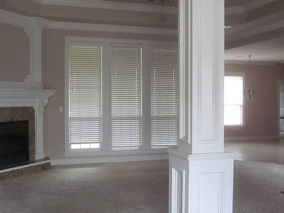 5th image of 306 S Sundown Dr