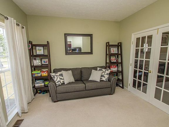 5th image of 2086 Longmeadow Dr