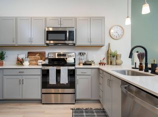 5201 River Ridge Pkwy #2-301, Charlestown, IN 47111