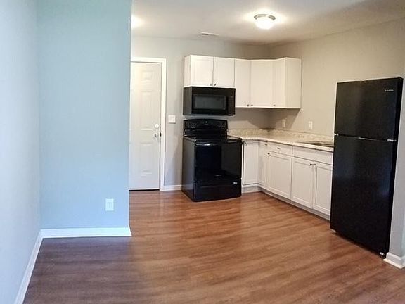 4th image of 202 Zierdt Rd #B