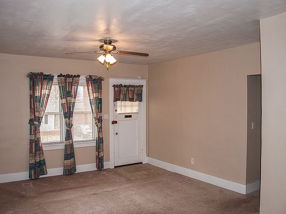 2nd image of 2417 Wallis Ave