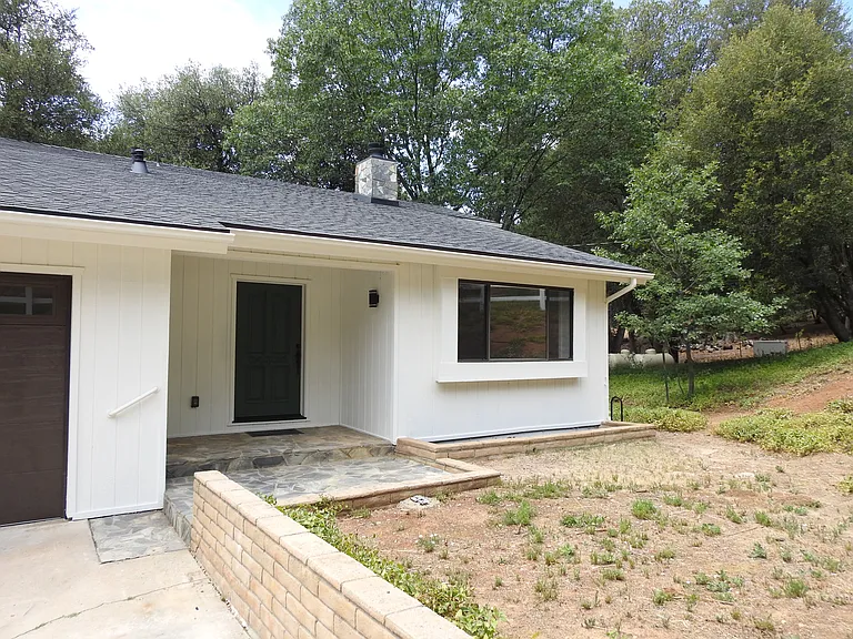 5041 Pine Ridge Ave — Photo 18