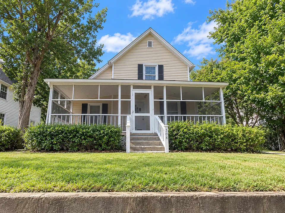 304 Oliver St