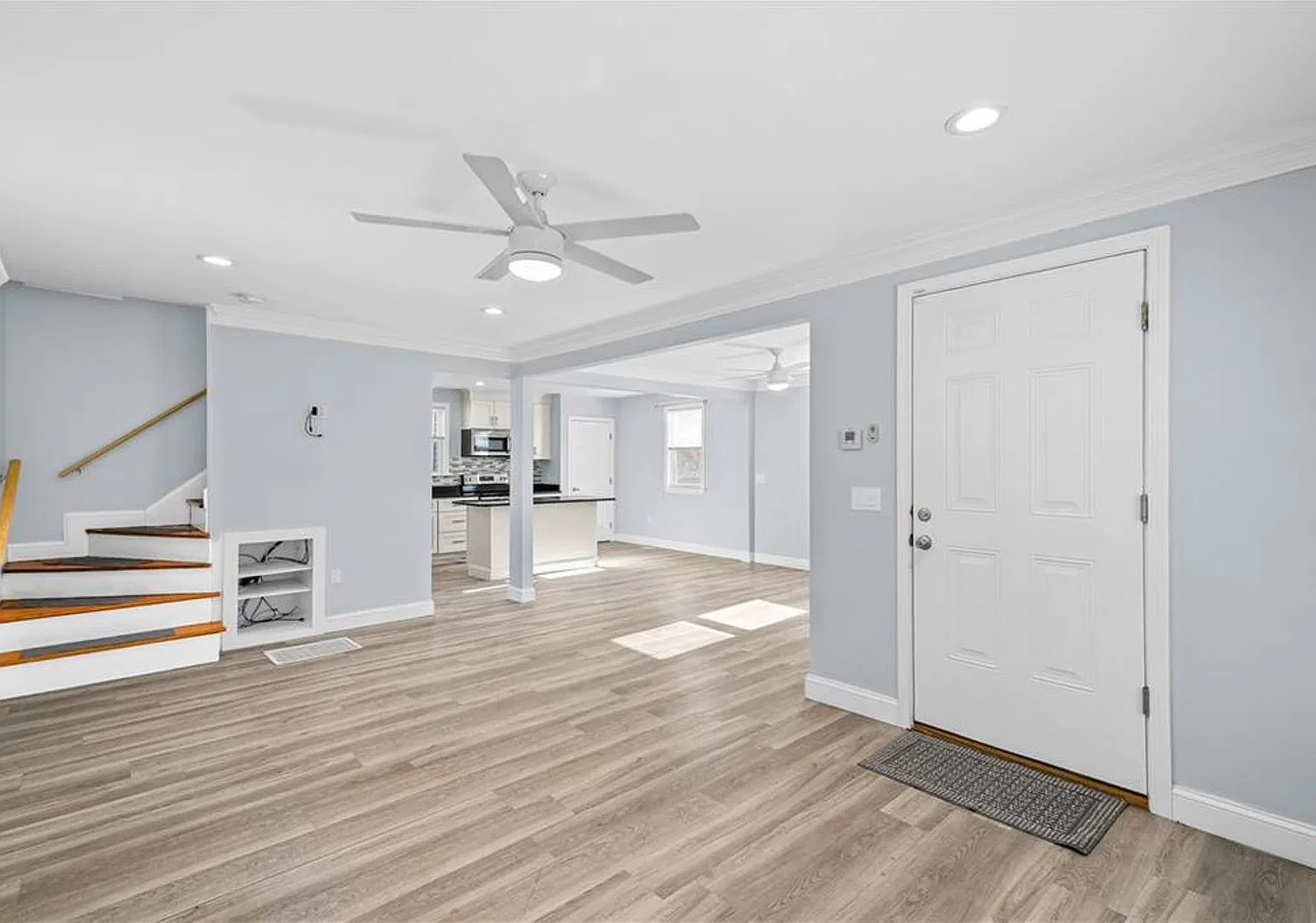 5-6 Bed Home for Rent! — Photo 4