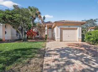Lakes Of Western Pines Re, Pembroke Pines, FL 33028