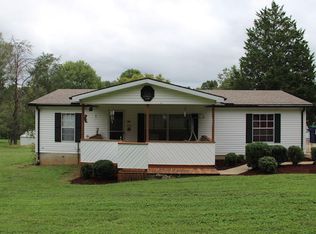 589 Rocky Point Rd, Bronston, KY 42518