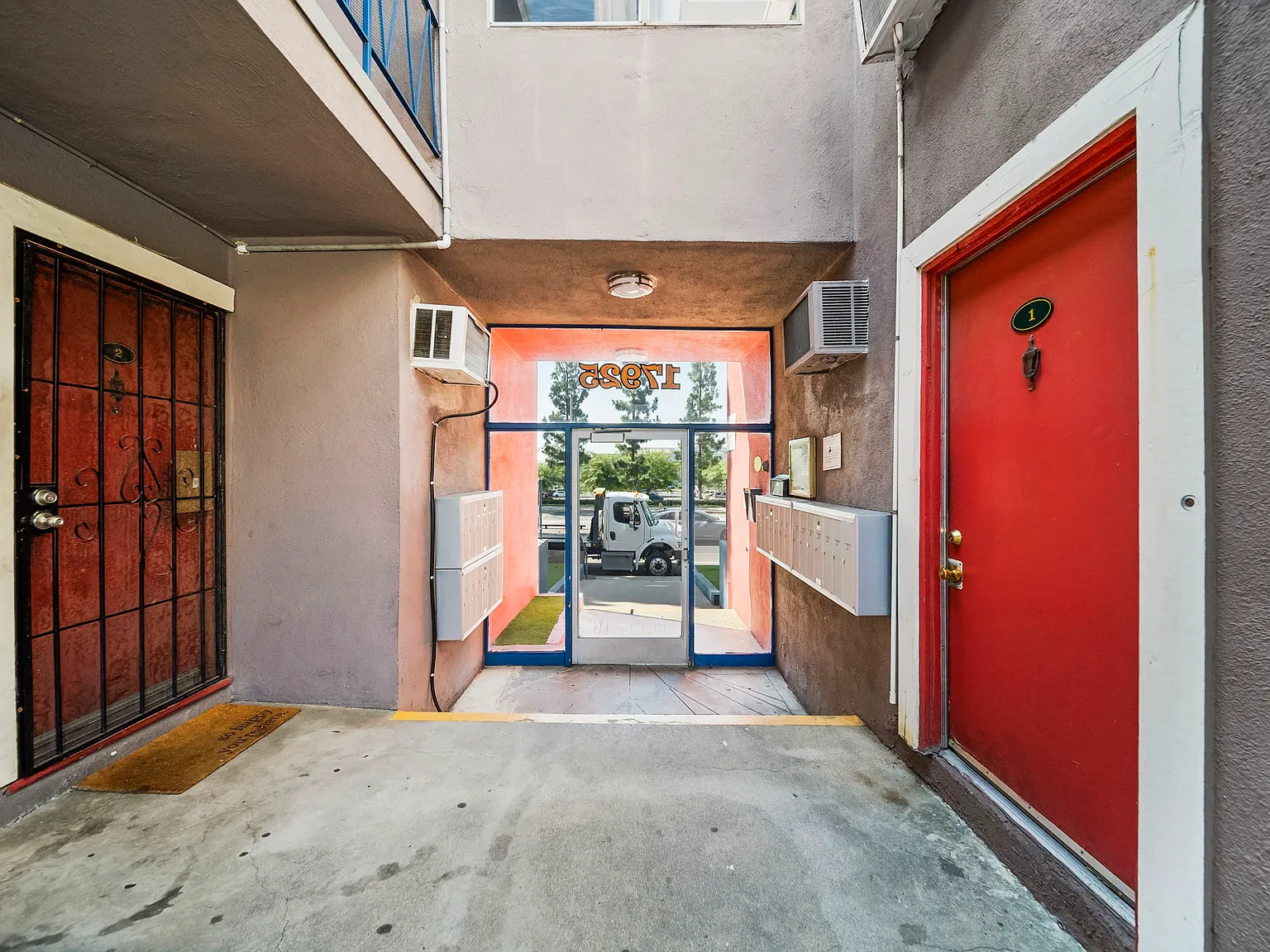 Northridge Pointe — Photo 2