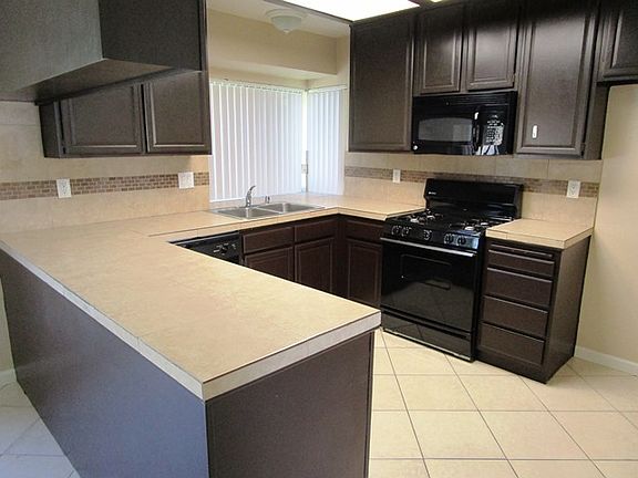 2nd image of 2647 Desert Oak Dr