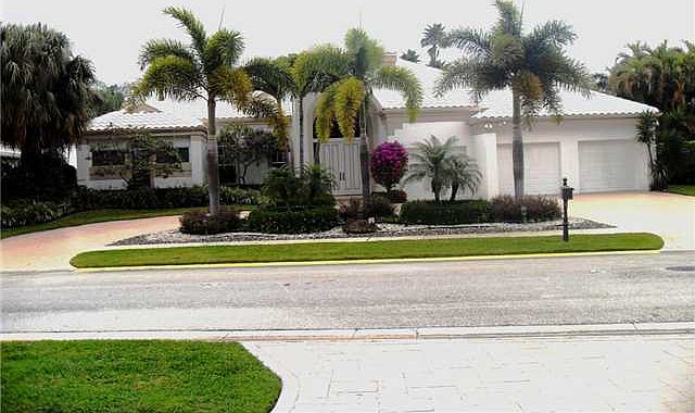 Home For Sale In Bocaire