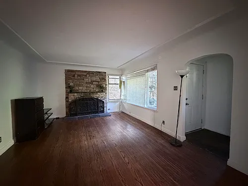 81XX Oak St Photo 1