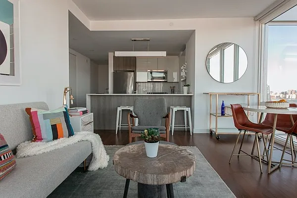 Rented by Clinton Management | media 5