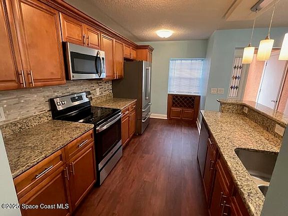 4th image of 2107 Hidden Grove Ln APT 35A