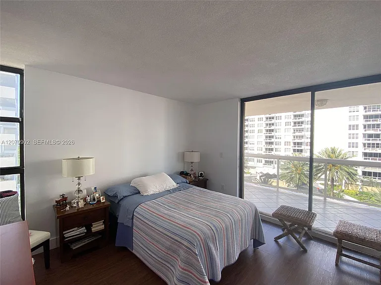 5757 Collins Ave #703 — Photo 8
