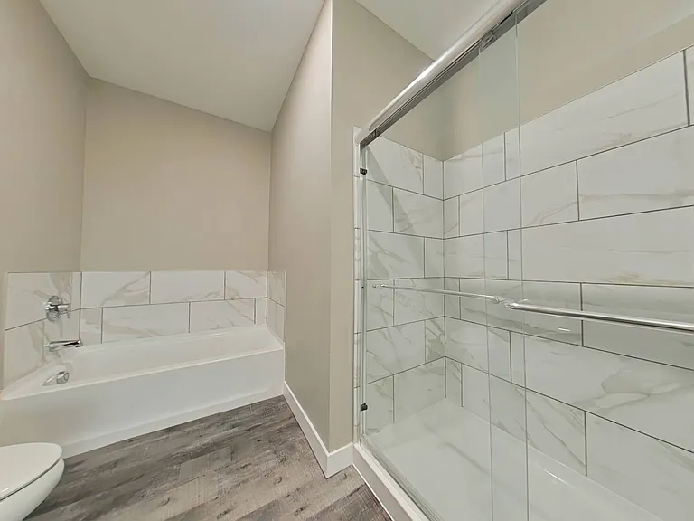 Altair Luxury Apartments — Photo 42