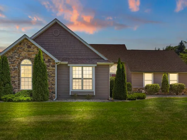 1215 W South Dr, Pleasant Lake, IN 46779