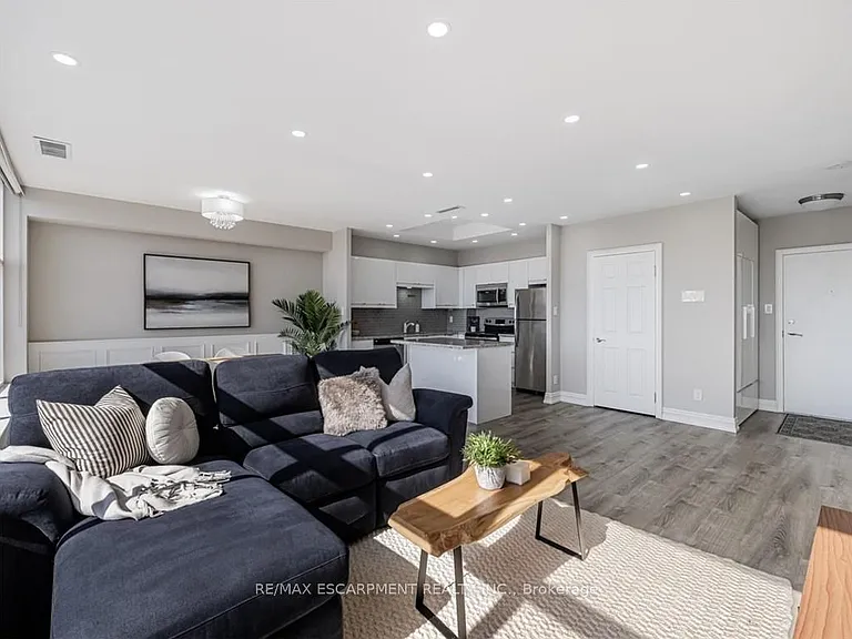 880 Dundas St W #UPH7 — Photo 15