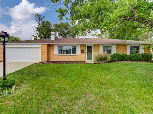 4555 Seville Dr, Englewood, OH 45322