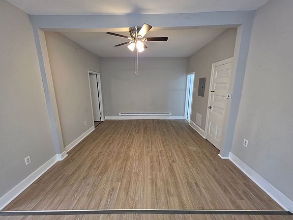 3rd image of 4717 Longshore Ave #1R