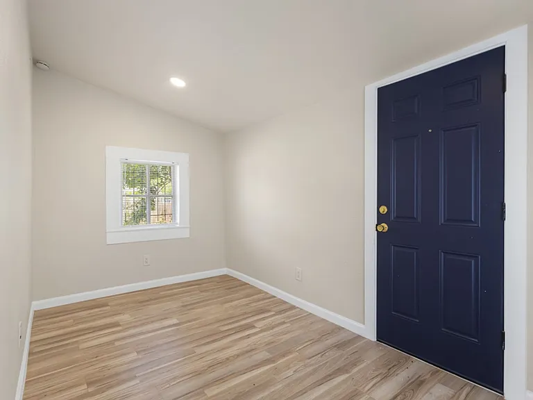 1710 N Navidad St — Photo 13