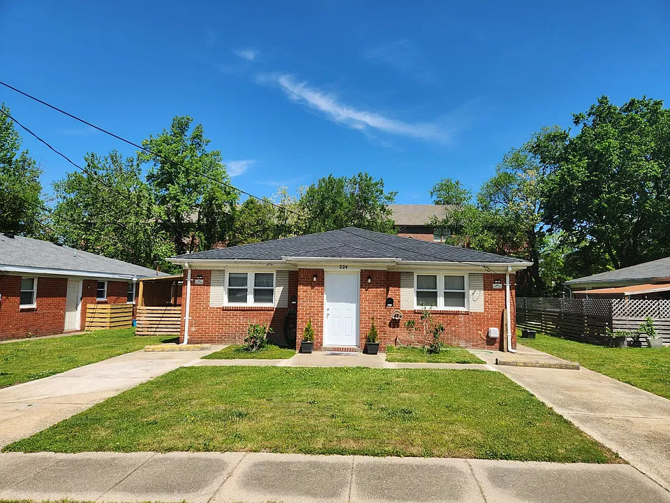 224 Rogers Ave #B