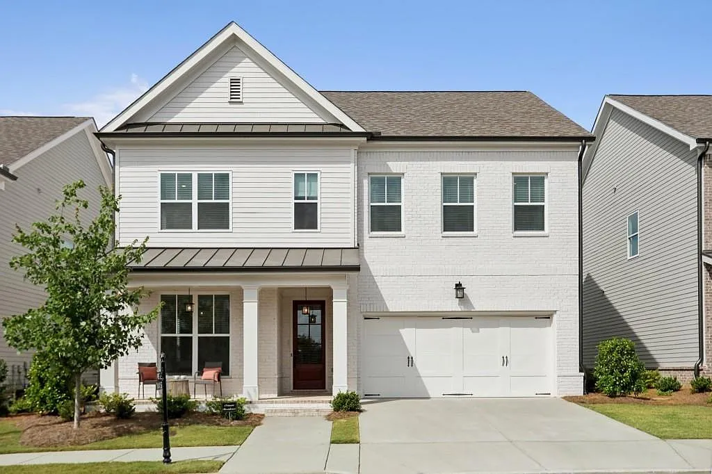 5 bed, 3.0 bath, 2764 sqft, $4,200 — Photo 1