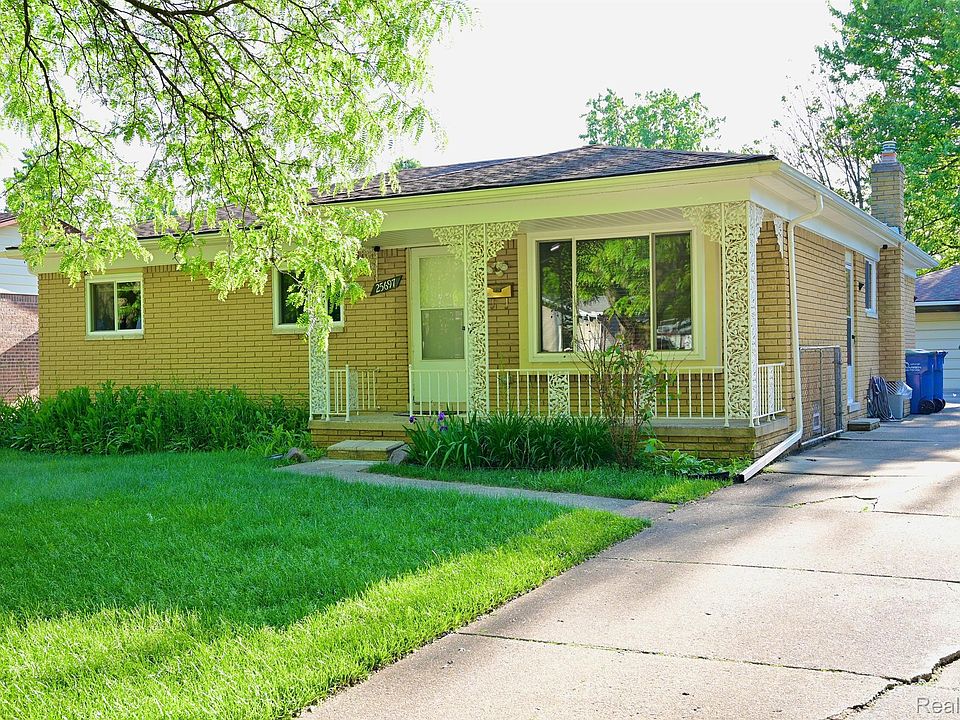 1st image of 25697 Cloie Dr