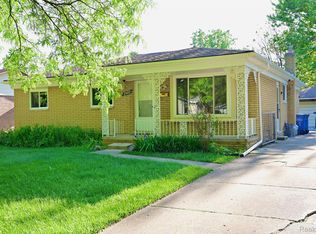25697 Cloie Dr, Warren, MI 48089