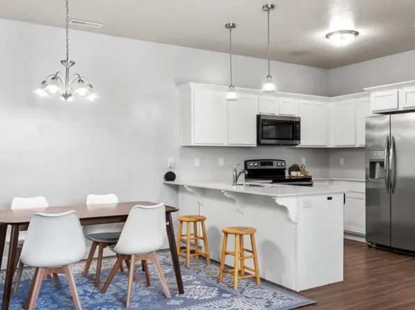 1776 W Newcastle Ln, Saratoga Springs, UT 84045