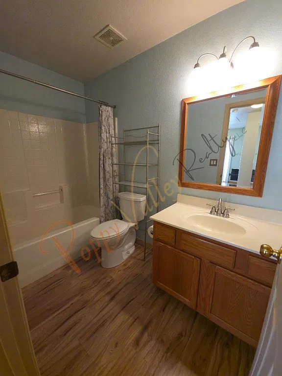 3329 Cypress St — Photo 2